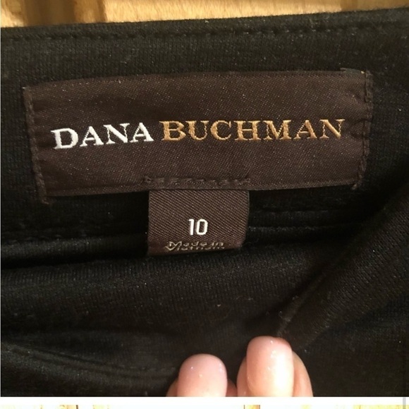 DANA Buchman Black Skirt Size 10 Gold Zippers Back Slit Knee Length Career
Work - Picture 2 of 8